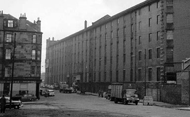 image of the Auld Hoose 266 seaward Street Kinning Park 1960s.